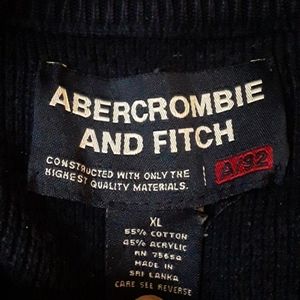 Long sleeve knitted sweater with zipper